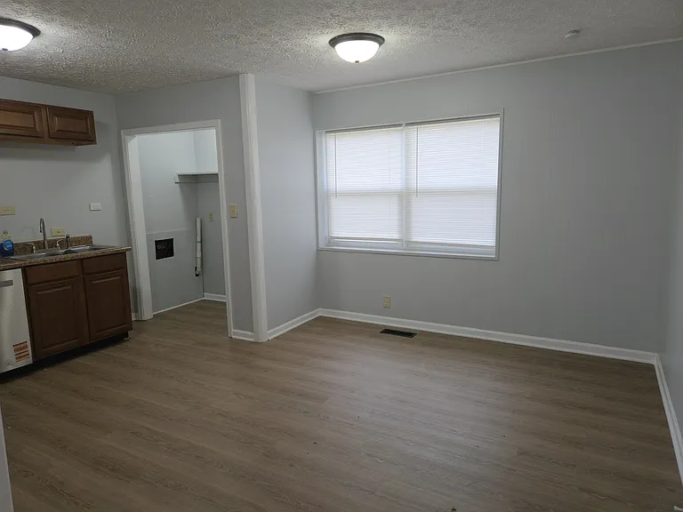 Eat In Dining in Kitchen. Nook for Washer/Dryer Hookup