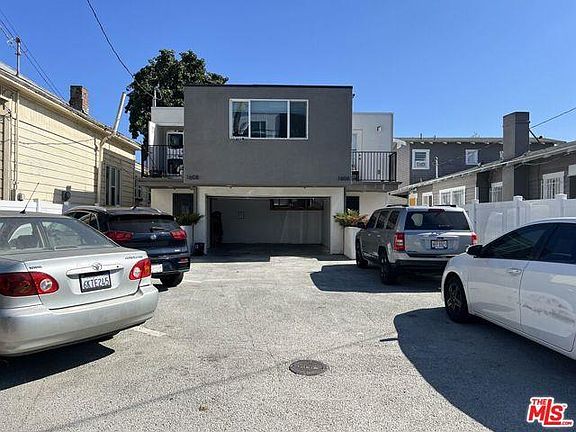 2nd image of 1606 W 36th Pl #1606