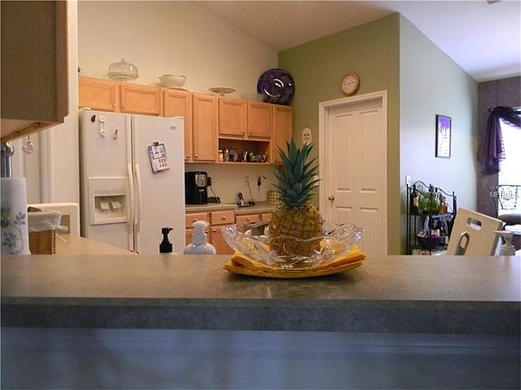 4th image of 24536 Landing Dr