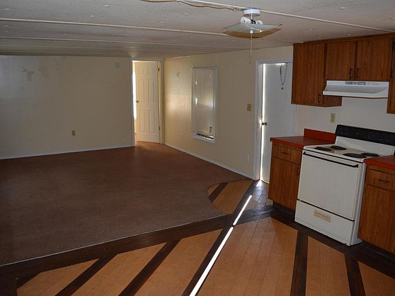 3rd image of 1534 Eagles Nest Ln