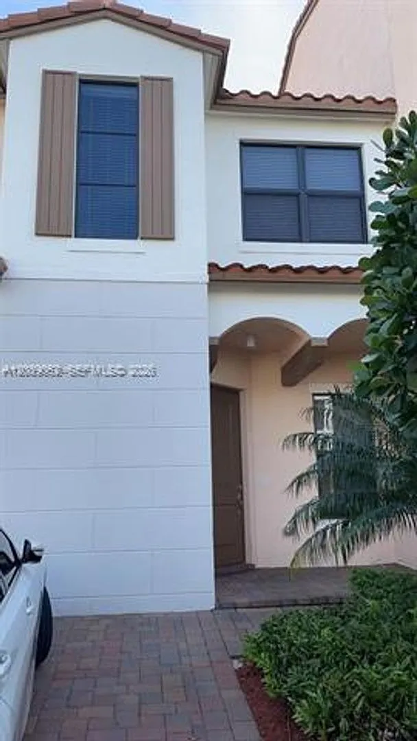 20962 NW 1st Dr th 20962, Pembroke Pines, FL 33029 — Photo 3