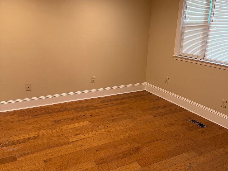 1st image of 3619 Red Lion Rd