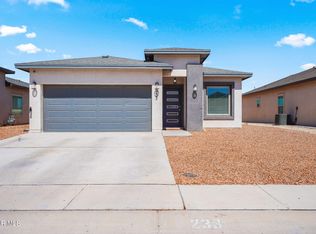 233 Flor Papagayo Way, Socorro, TX 79927