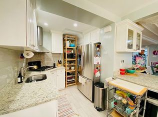 557 48th St #R, Brooklyn, NY 11220