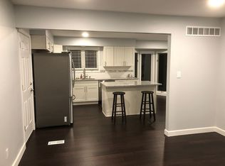 8 Spring Ct, Saint Peters, MO 63376