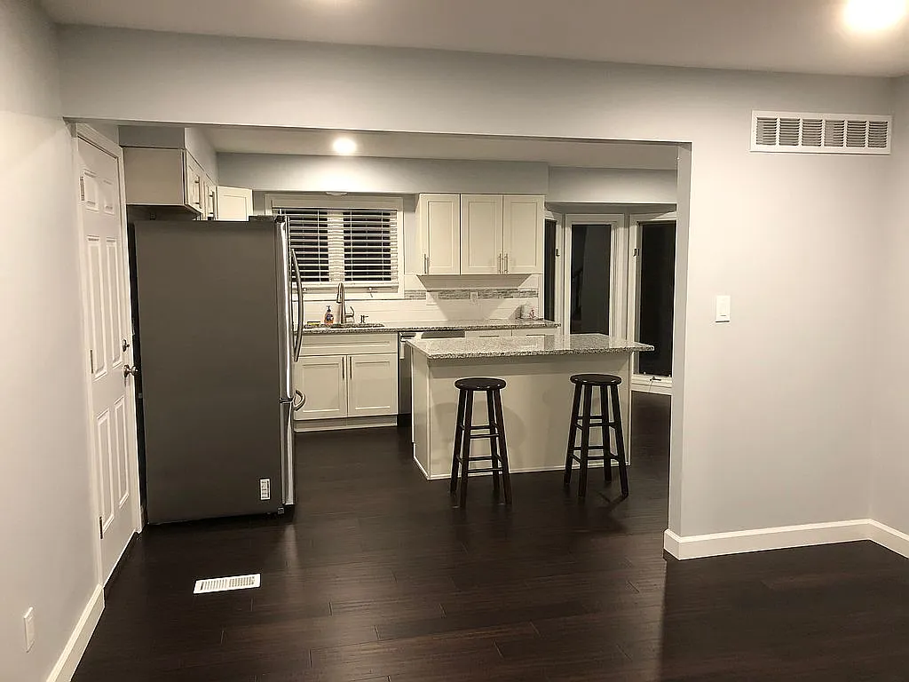8 Spring Ct photo 1