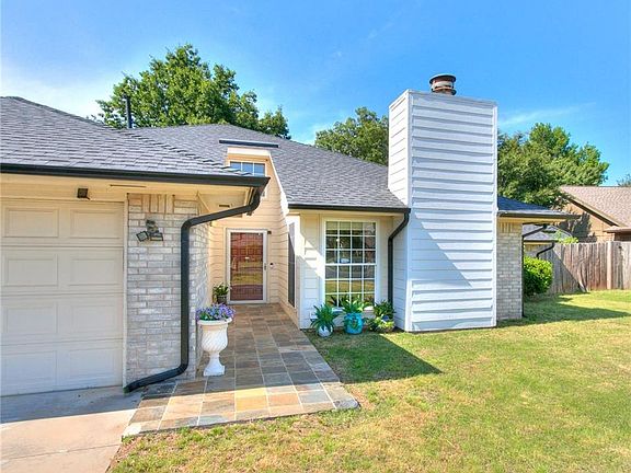 5th image of 3109 Greenwood Ct