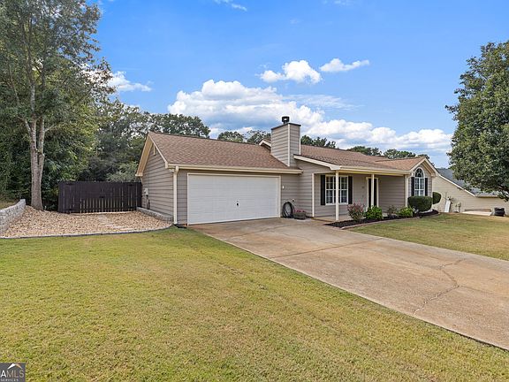 2nd image of 655 Thorn Brook Rdg