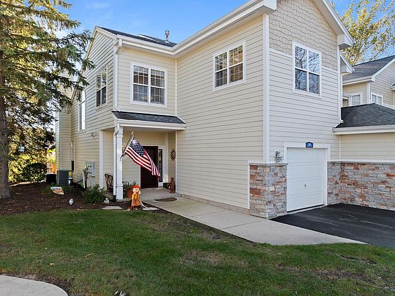2nd image of 765 Hillview CIRCLE