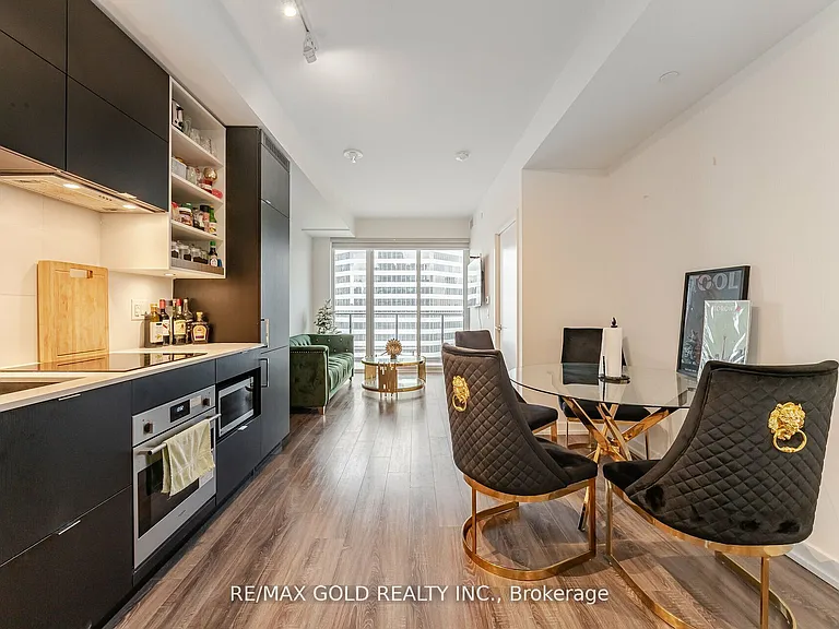 20 Edward St #2506 — Photo 18