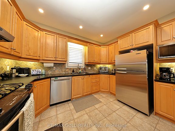 4th image of 117 Delarmbro Dr