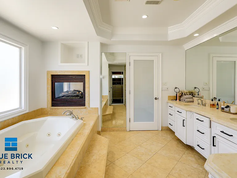 5230 Teesdale Ave — Photo 27
