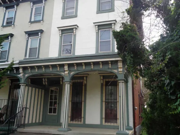 606 N 2nd St, Camden, NJ 08102