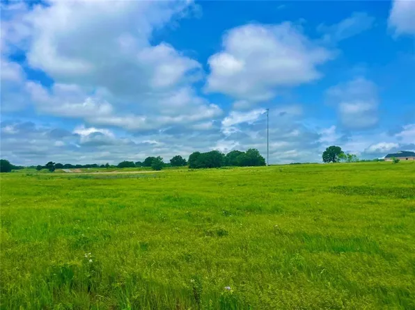 6 Clare Rd, Poolville, TX 76487