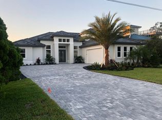 421 Gulf Dr, Venice, FL 34285