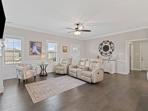5th image of 116 Clipper Ln