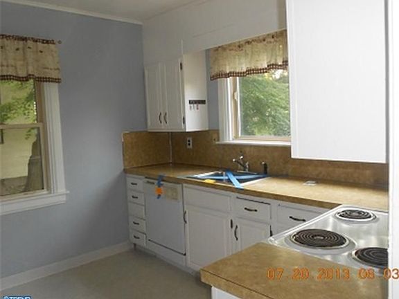 5th image of 4025 Huey Ave