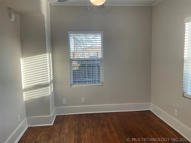 1351 E 6th St — Photo 10