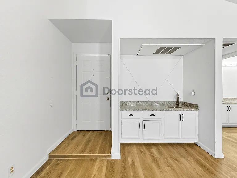 2542 Babcock Rd #204-F — Photo 11