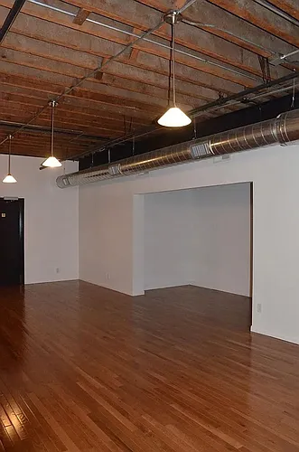 111 N Main St Photo 1