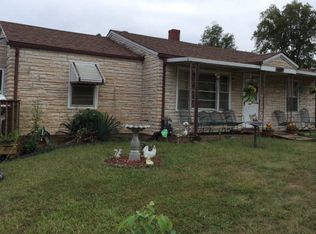 1009 College Dr, Martinsville, VA 24112