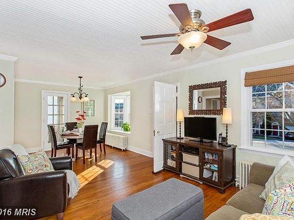 4th image of 546 Pangborn Blvd