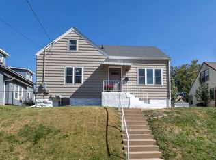 1576 Wood St, Dubuque, IA 52001