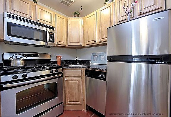5th image of 845 President St APT 3