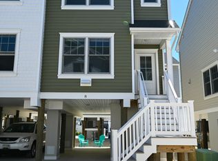 8 Shell Rd, Mantoloking, NJ 08738