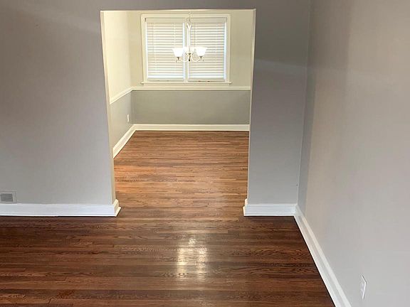 4th image of 1721 Chestnut St