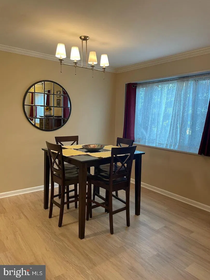 1200 S Arlington Ridge Rd — Photo 4