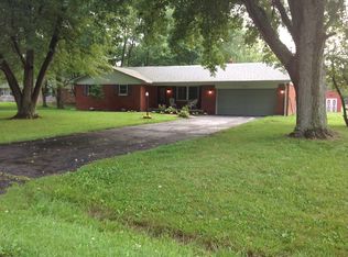 382 Shadow Hill Dr, Greenwood, IN