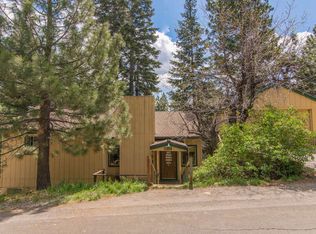 11015 Barnes Dr, Truckee, CA 96161