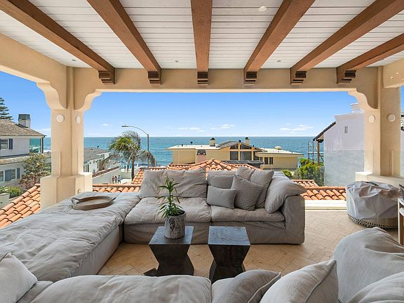 3rd image of 7300 Vista Del Mar Ave