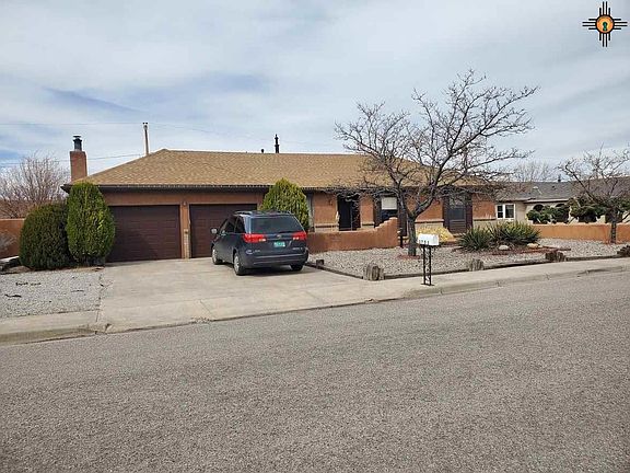 2nd image of 3703 Zia Dr