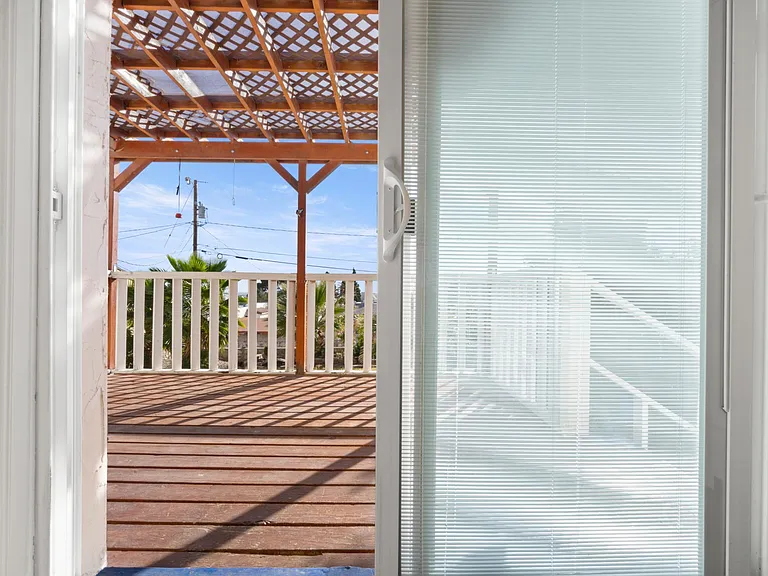 2522 Altura Ave — Photo 13