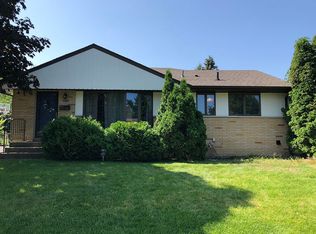 3713 Woodbine Ln, Brooklyn Center, MN 55429