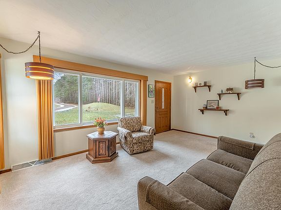 3rd image of 8277 Lake Dr