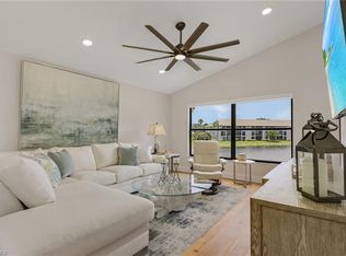 191 Fox Glen Dr #1, Naples, FL 34104