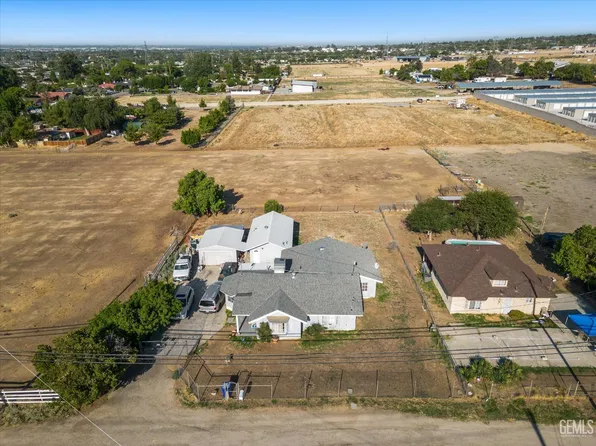 1630 Morning Dr, Bakersfield, CA 93306