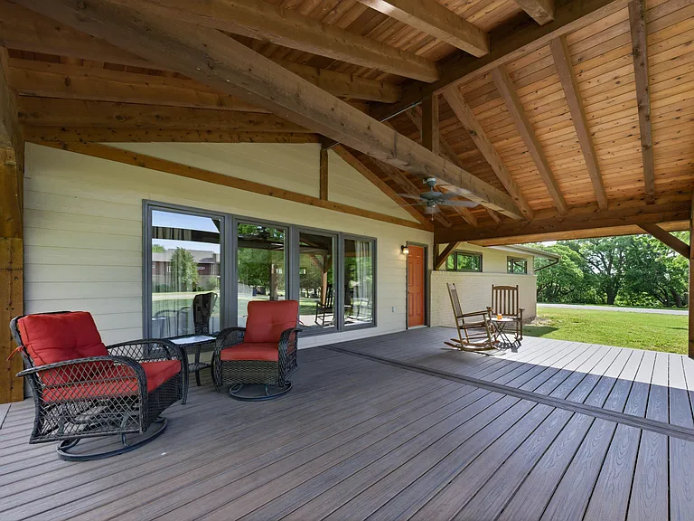2925 N Jackson Blvd — Photo 12
