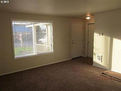 5th image of 6403 NE 108th Ave