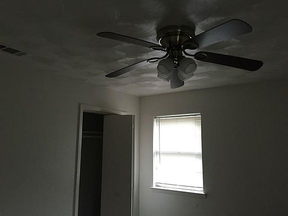 4th image of 2501 Newcastle Dr