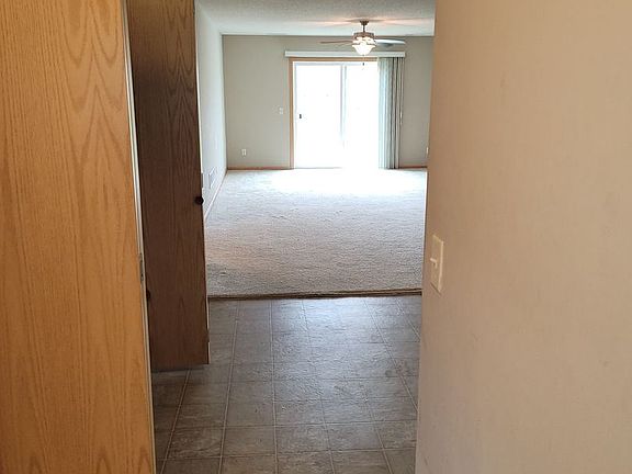 4th image of 1551B Gunston Dr #1563-A