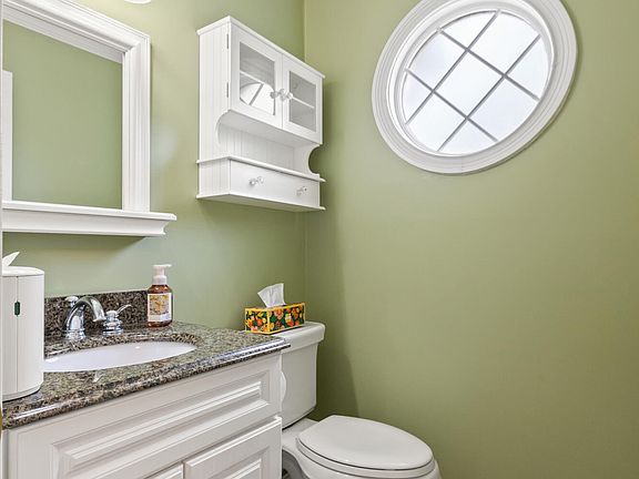 4th image of 1149 Wyndham Hills Dr