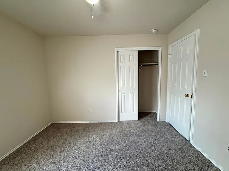 113 Salado Dr — Photo 28