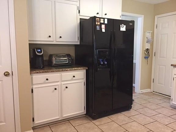 4th image of 25 Lacey Oak Ln