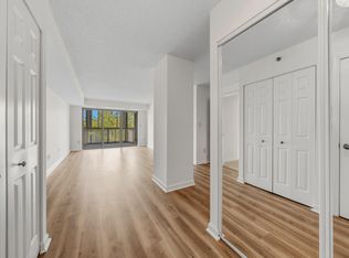 19385 Cypress Ridge Ter UNIT 107, Leesburg, VA 20176