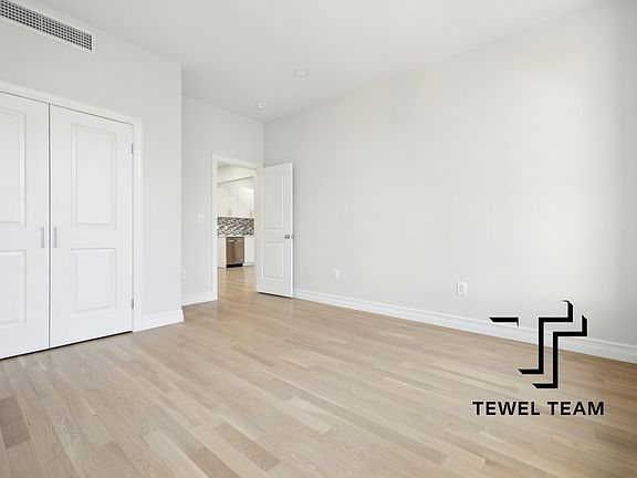 5th image of 1697 Lexington Ave #3A