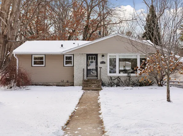 4205 Woodstock Ave, Golden Valley, MN 55422